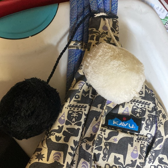 KAVU Canvas Backpack Bag, 17x10”, Three Zip Section, pre-owned - Picture 13 of 13